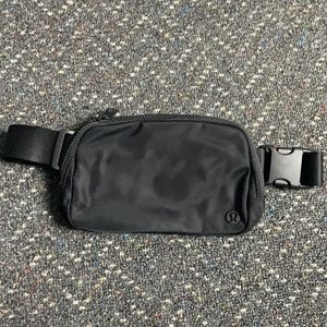 Brand New Never Used Lululemon everywhere belt bag